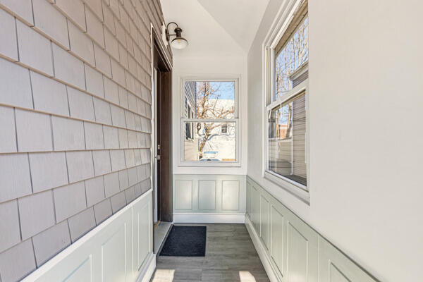 6 Middle Street Saco, ME 04072 - Photo 3 of 47 Entry