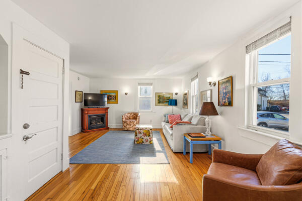 6 Middle Street Saco, ME 04072 - Photo 9 of 47 Living Room