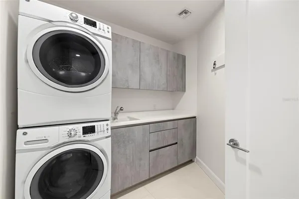 $15,000 | 2900 West Bay To Bay Boulevard, Unit 1103, Tampa, FL 33629