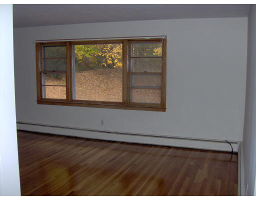 1 Fair Oak Road Springfield, MA 01128 - Photo 11 of 18