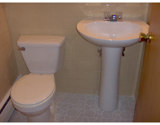 1 Fair Oak Road Springfield, MA 01128 - Photo 15 of 18