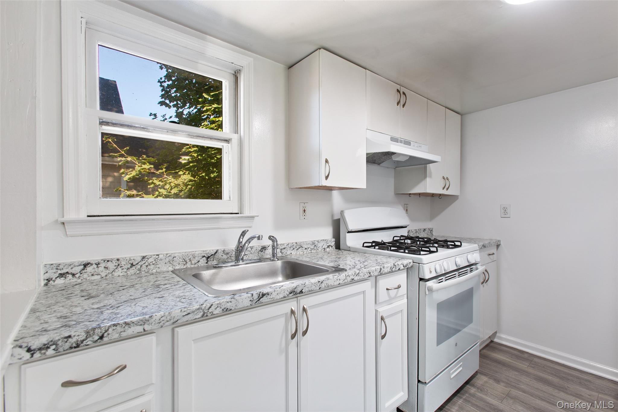 36 Anderson Road, Unit 2 Katonah, NY 10536 - Photo 6 of 17