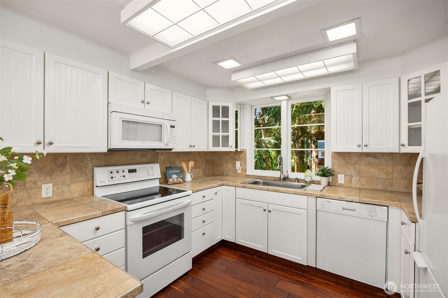 11344 Southeast Sedgwick Road Port Orchard, WA 98366 - Photo 16 of 40 Gallery Image 16