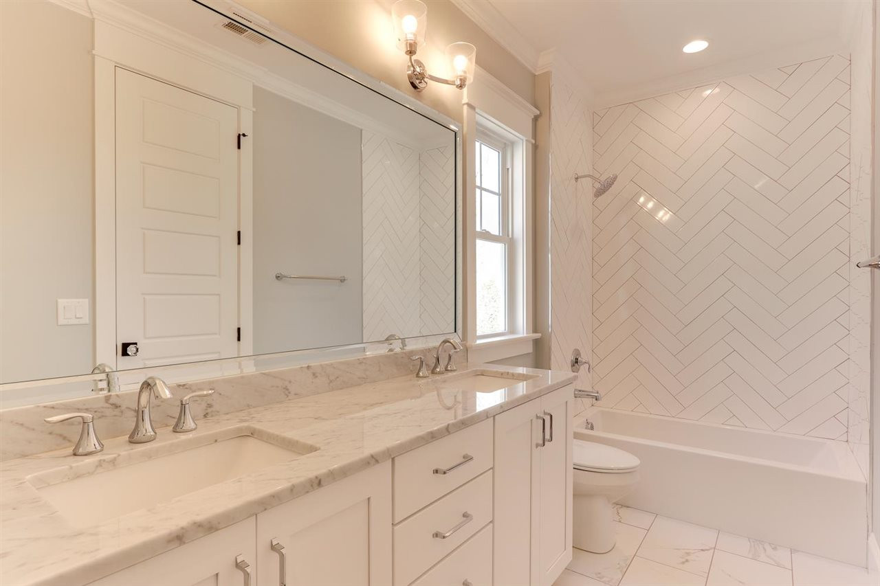 2010 Pine Drive Raleigh, NC 27608 - Photo 18 of 20 Photo 18