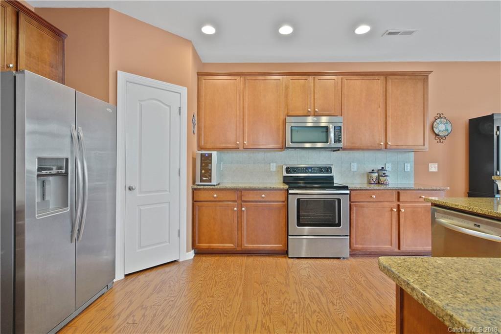 11142 Sandstone Road Charlotte, NC 28277 - Photo 10 of 31 Gallery Image 10