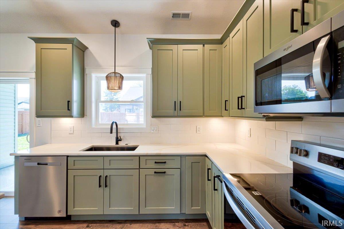 2102 Aruba Drive Bedford, IN 47421 - Photo 13 of 36