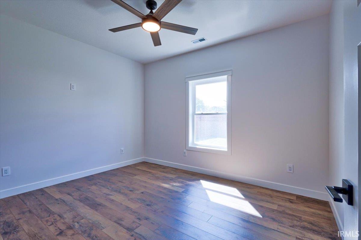 2102 Aruba Drive Bedford, IN 47421 - Photo 27 of 36