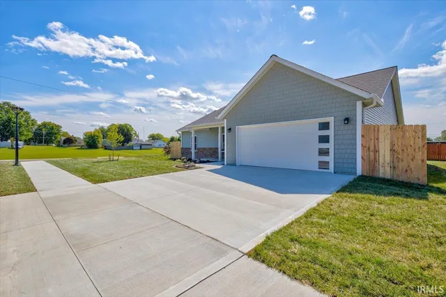 $360,000 | 2102 Aruba Drive, Bedford, IN 47421