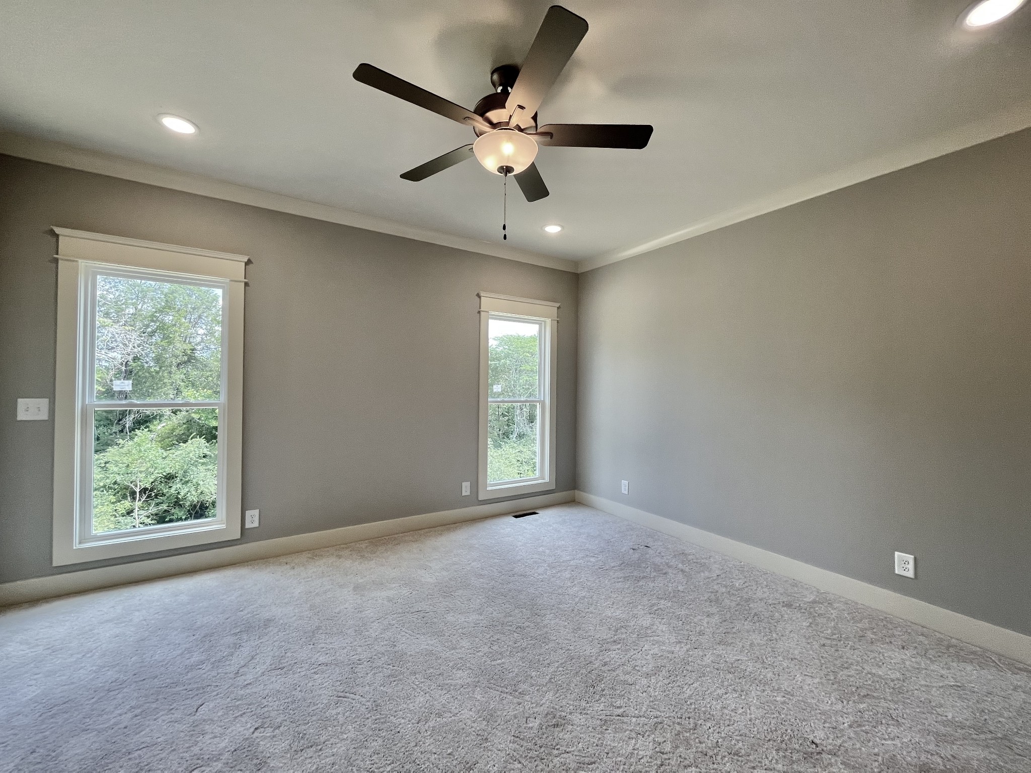 813 Ridgestone Place, Unit 99 Lebanon, TN 37087 - Photo 15 of 24 a view of an empty room with a window
