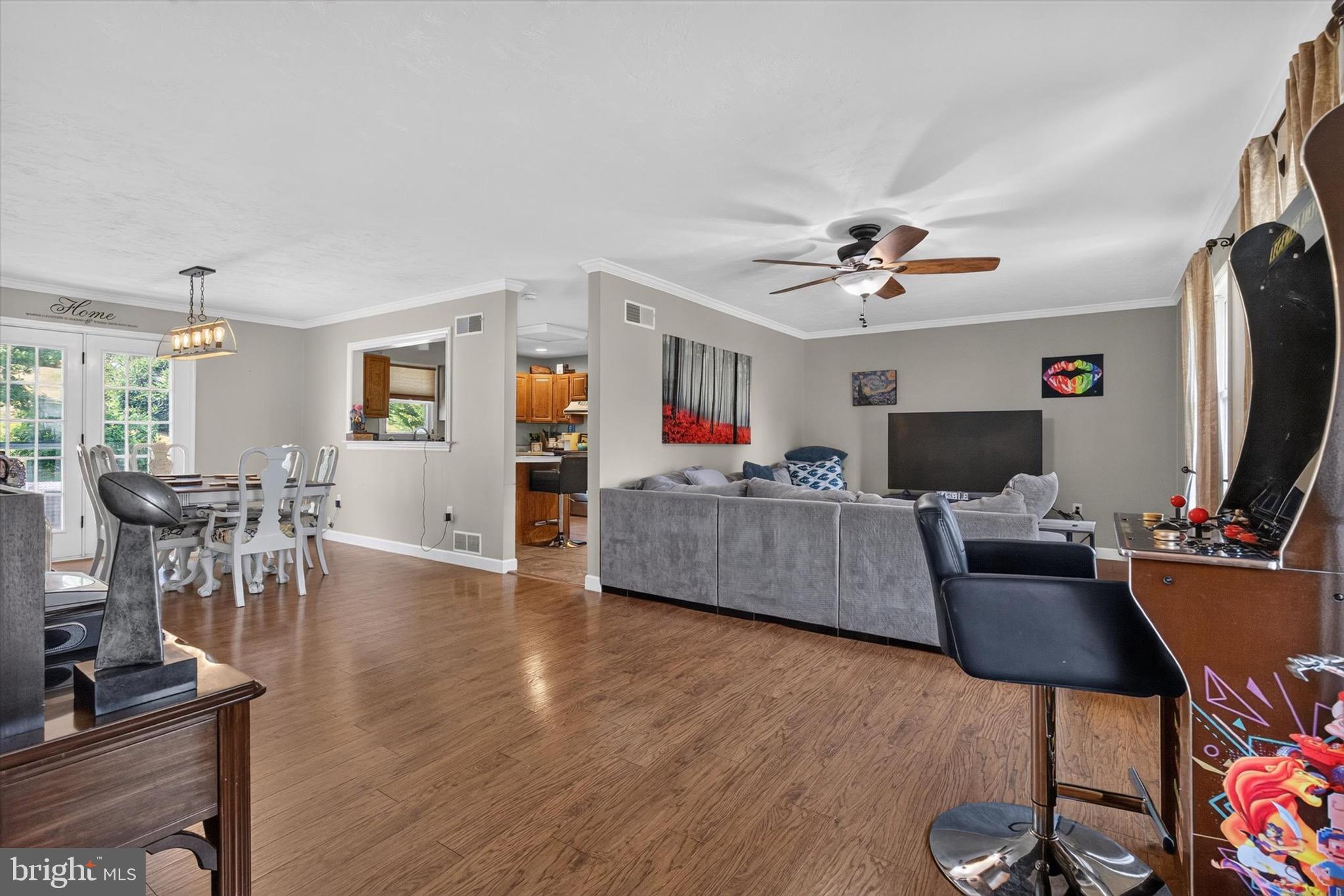 2718 Ridings Way York, PA 17408 - Photo 6 of 30 Gallery Image 6