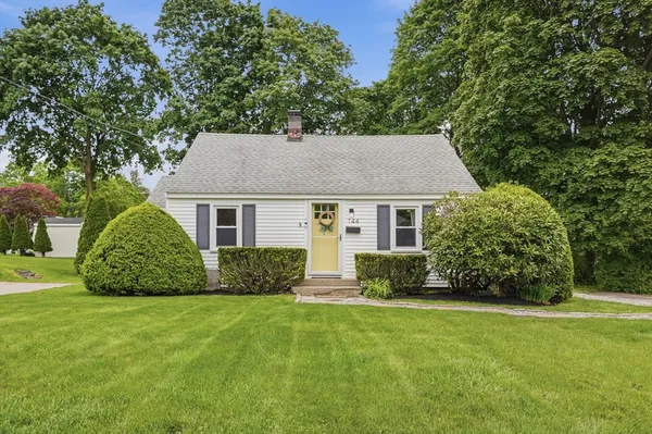 $410,000 | 144 Holden Street, Worcester, MA 01606