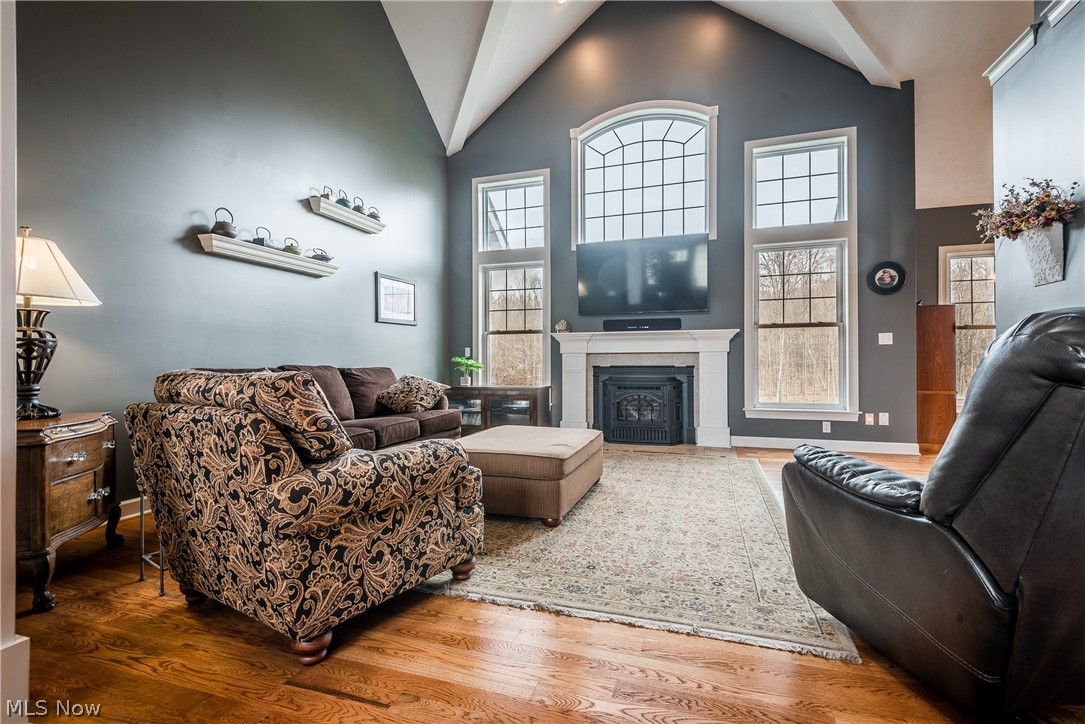 2935 Fixler Road Medina, OH 44256 - Photo 7 of 35 Living Room