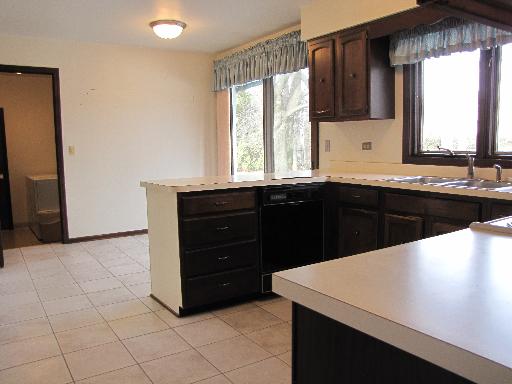 259 Stonegate Road Trout Valley, IL 60013 - Photo 4 of 18