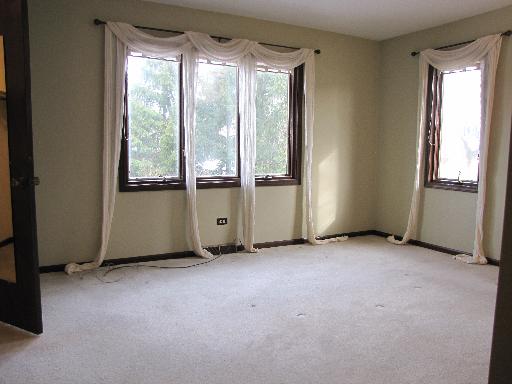 259 Stonegate Road Trout Valley, IL 60013 - Photo 8 of 18