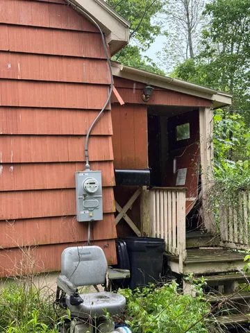 $30,000 | 10 Camden St Terrace, Rockland, ME 04841