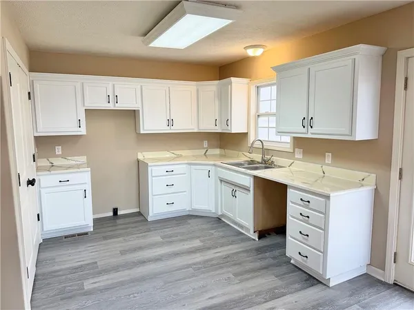 $119,900 | 904 West Fort Scott Street, Butler, MO 64730