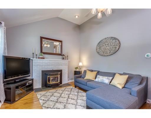 21 Rolling Ridge Road Franklin, MA 02038 - Photo 11 of 39 Gallery Image 11