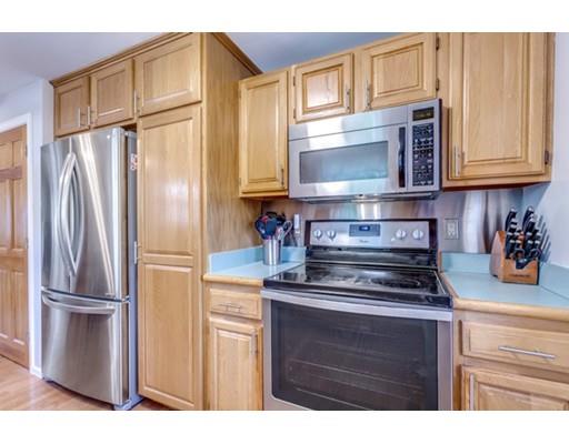 21 Rolling Ridge Road Franklin, MA 02038 - Photo 17 of 39 Gallery Image 17