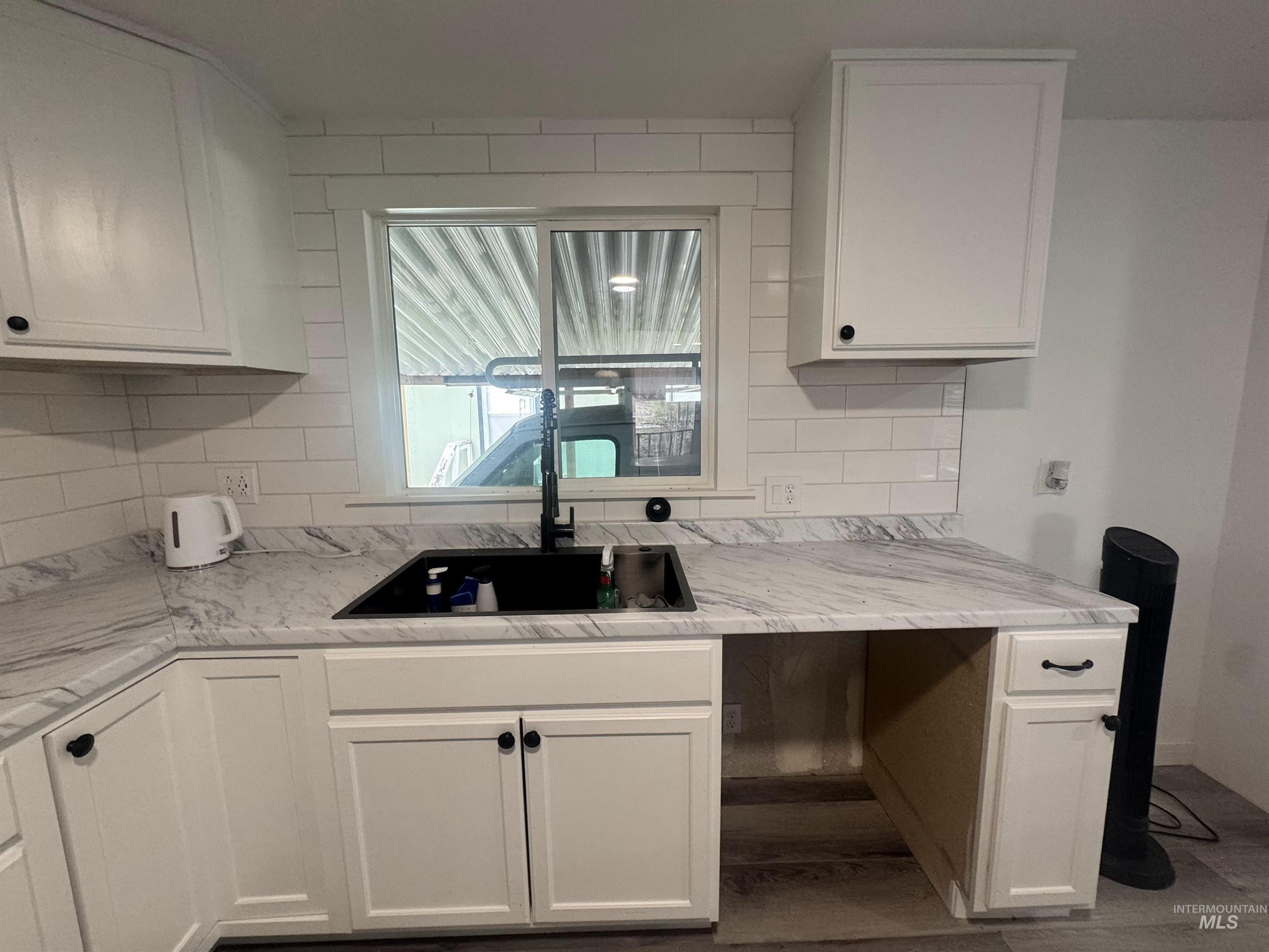 621 North Timathy Road Boise, ID 83713 - Photo 18 of 38