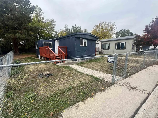 $74,990 | 621 North Timathy Road, Boise, ID 83713