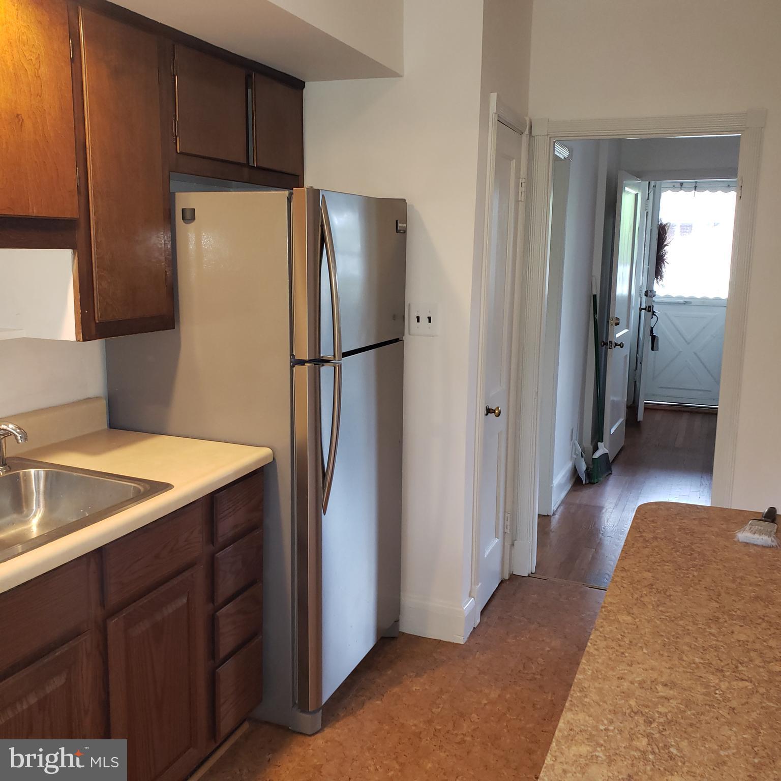 342 Westshire Road Baltimore, MD 21229 - Photo 11 of 23