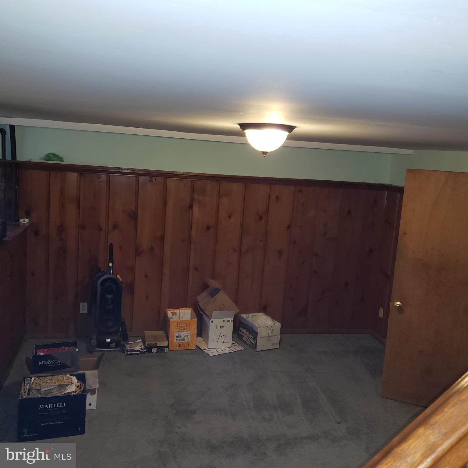 342 Westshire Road Baltimore, MD 21229 - Photo 16 of 23