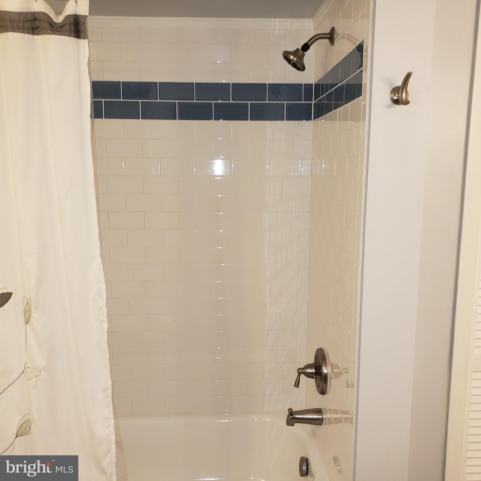 342 Westshire Road Baltimore, MD 21229 - Photo 17 of 23 Lower Level Full Bath