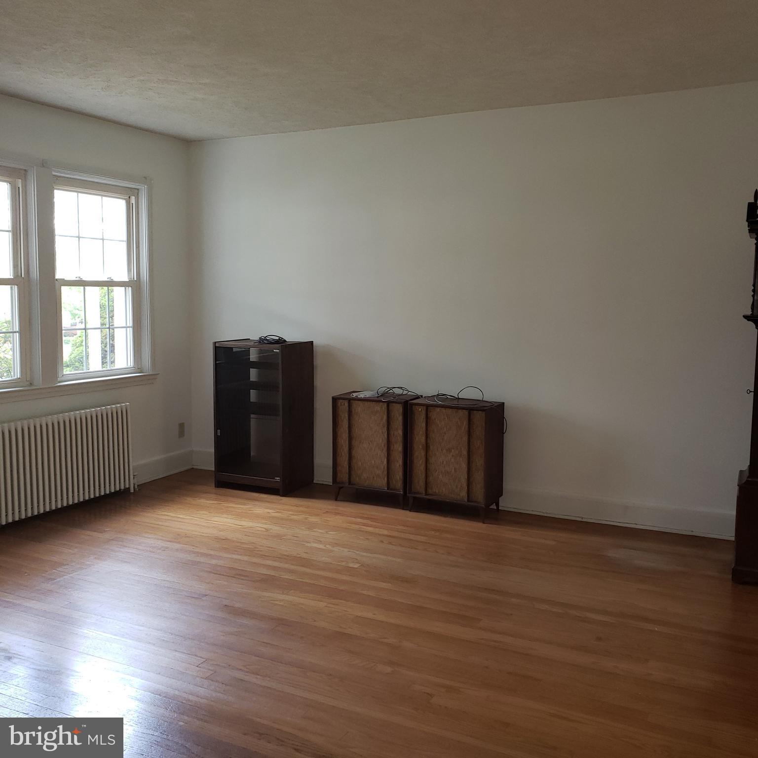 342 Westshire Road Baltimore, MD 21229 - Photo 3 of 23 Beautiful hardwoods in Living Room.