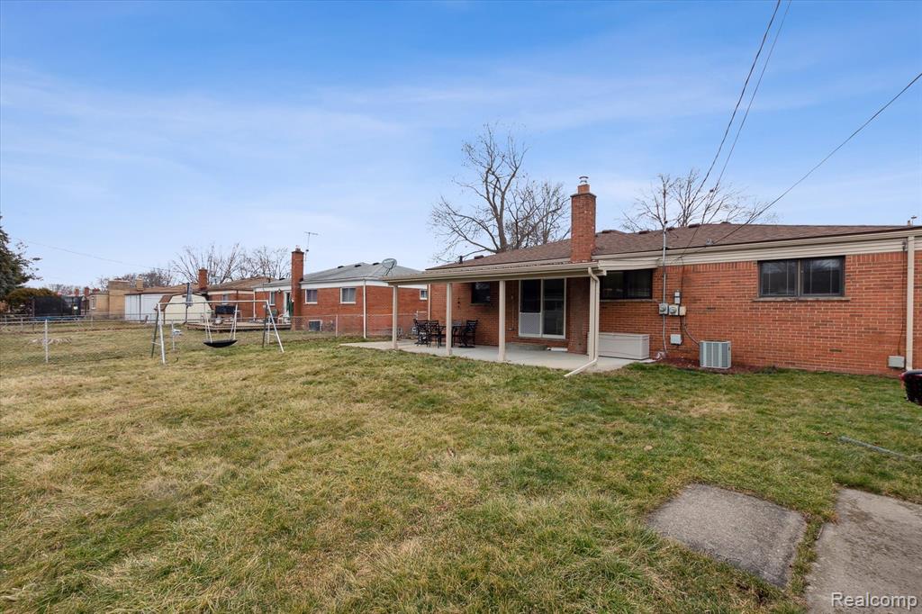 31343 Rosenbusch Drive Warren, MI 48088 - Photo 36 of 37 Gallery Image 36