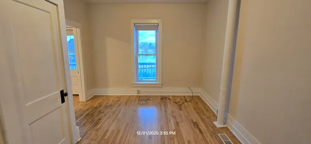 $1,350 | 340 River Street, Unit 1/2, Manistee, MI 49660