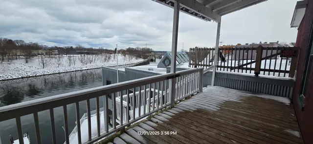 $1,350 | 340 River Street, Unit 1/2, Manistee, MI 49660