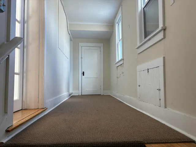 $1,350 | 340 River Street, Unit 1/2, Manistee, MI 49660