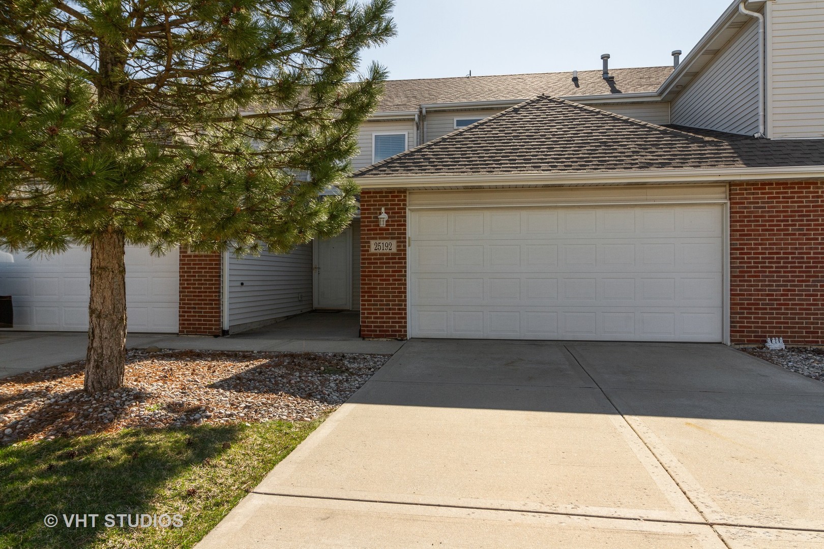 25192 Faraday Road Manhattan, IL 60442 - Photo 1 of 14 a view of outdoor space