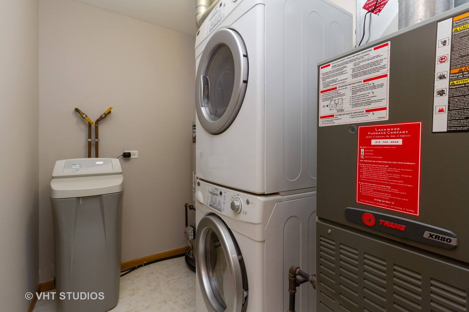 25192 Faraday Road Manhattan, IL 60442 - Photo 13 of 14 a utility room with dryer and washer
