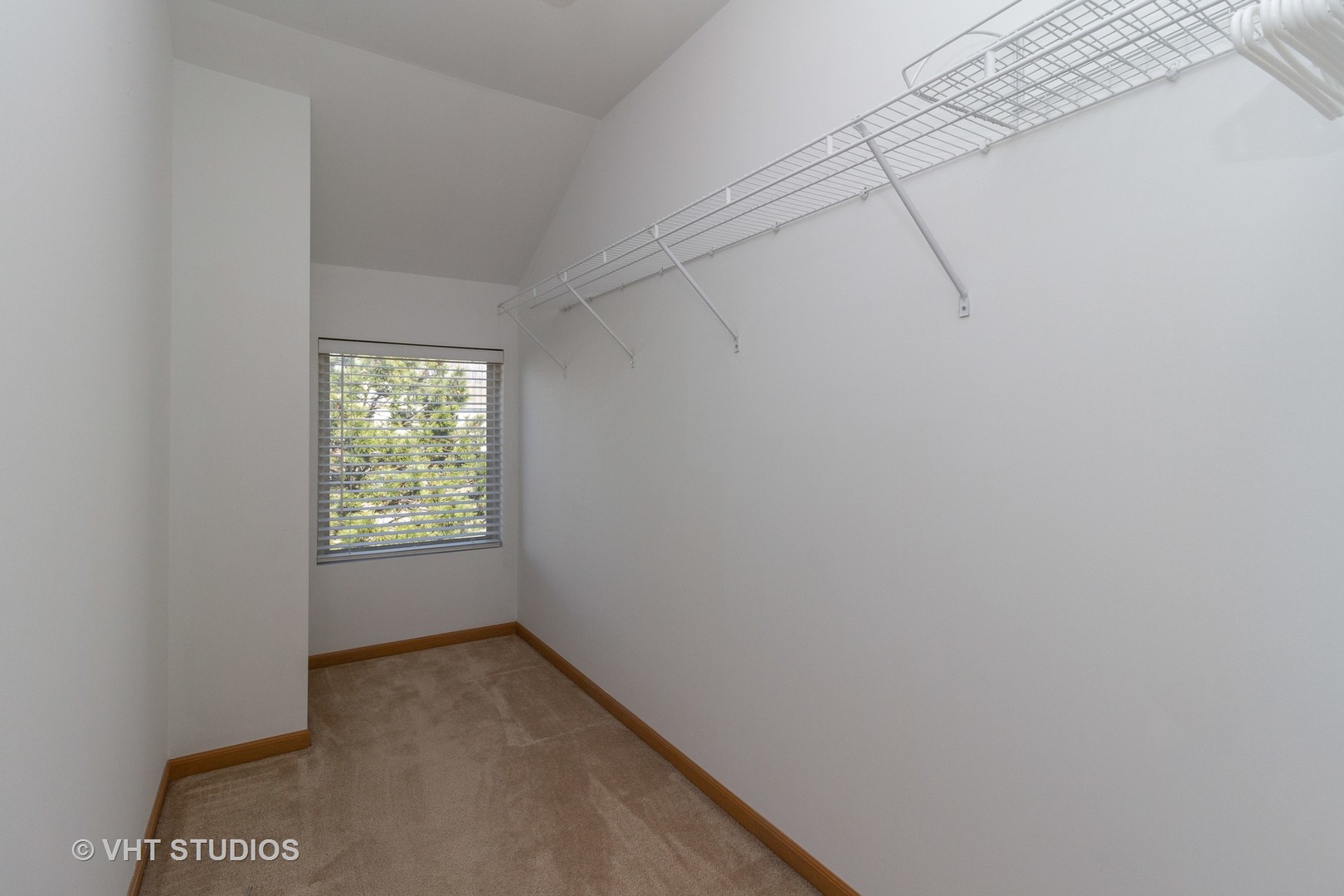 25192 Faraday Road Manhattan, IL 60442 - Photo 9 of 14 a view of a room that has a window in it