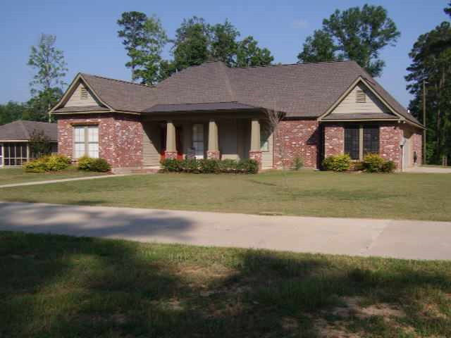 650 Kingston Road Natchez, MS 39120 - Photo 1 of 1 Main View