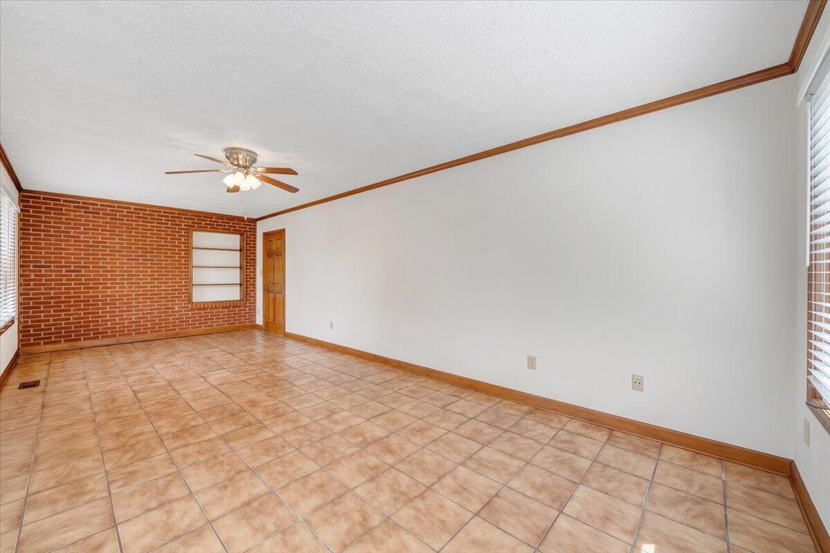 7031 Highfields Farm Trail Roanoke, VA 24018 - Photo 26 of 88 026-MIB07971