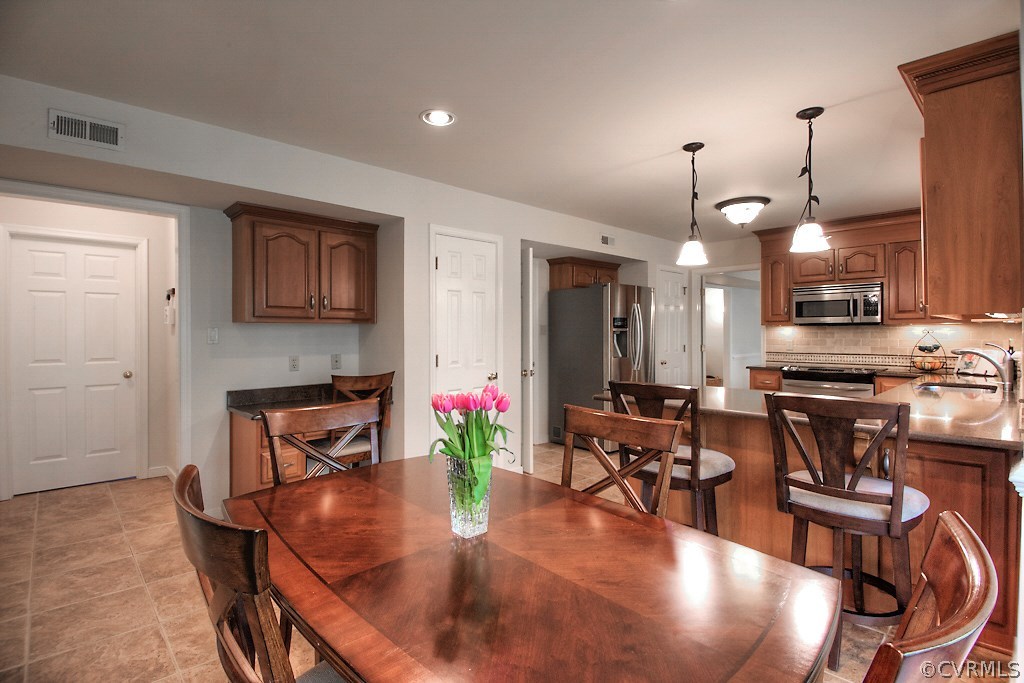 14108 Huntgate Woods Road Midlothian, VA 23112 - Photo 15 of 48 Gallery Image 15