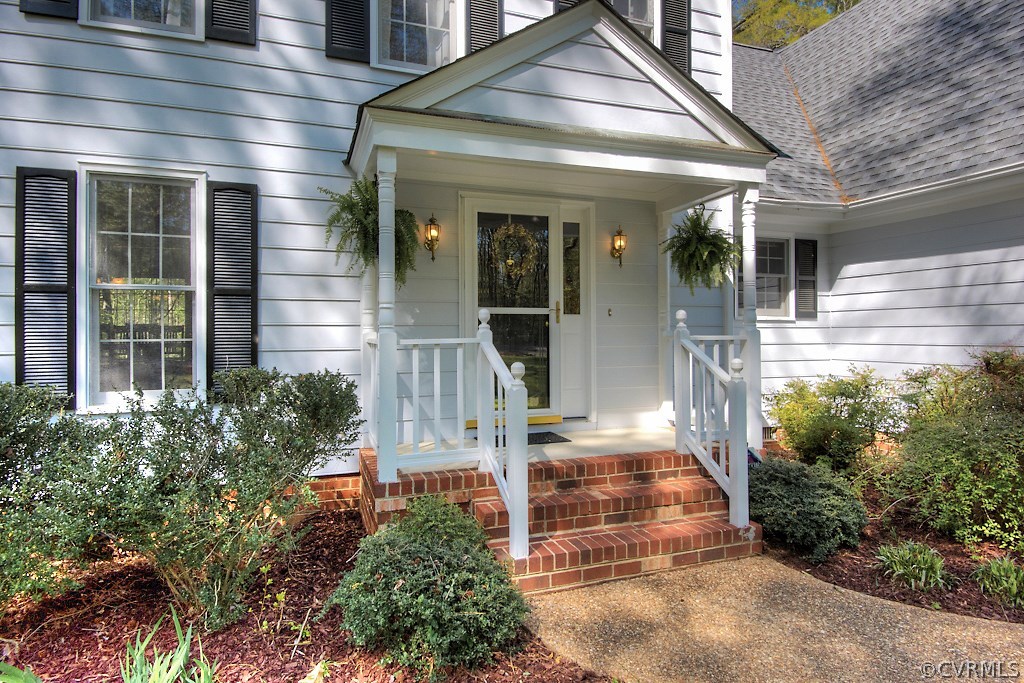 14108 Huntgate Woods Road Midlothian, VA 23112 - Photo 3 of 48 Gallery Image 3