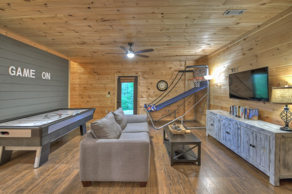 308 Windy Valley Lane Blue Ridge, GA 30513 - Photo 37 of 52 Gallery Image 37