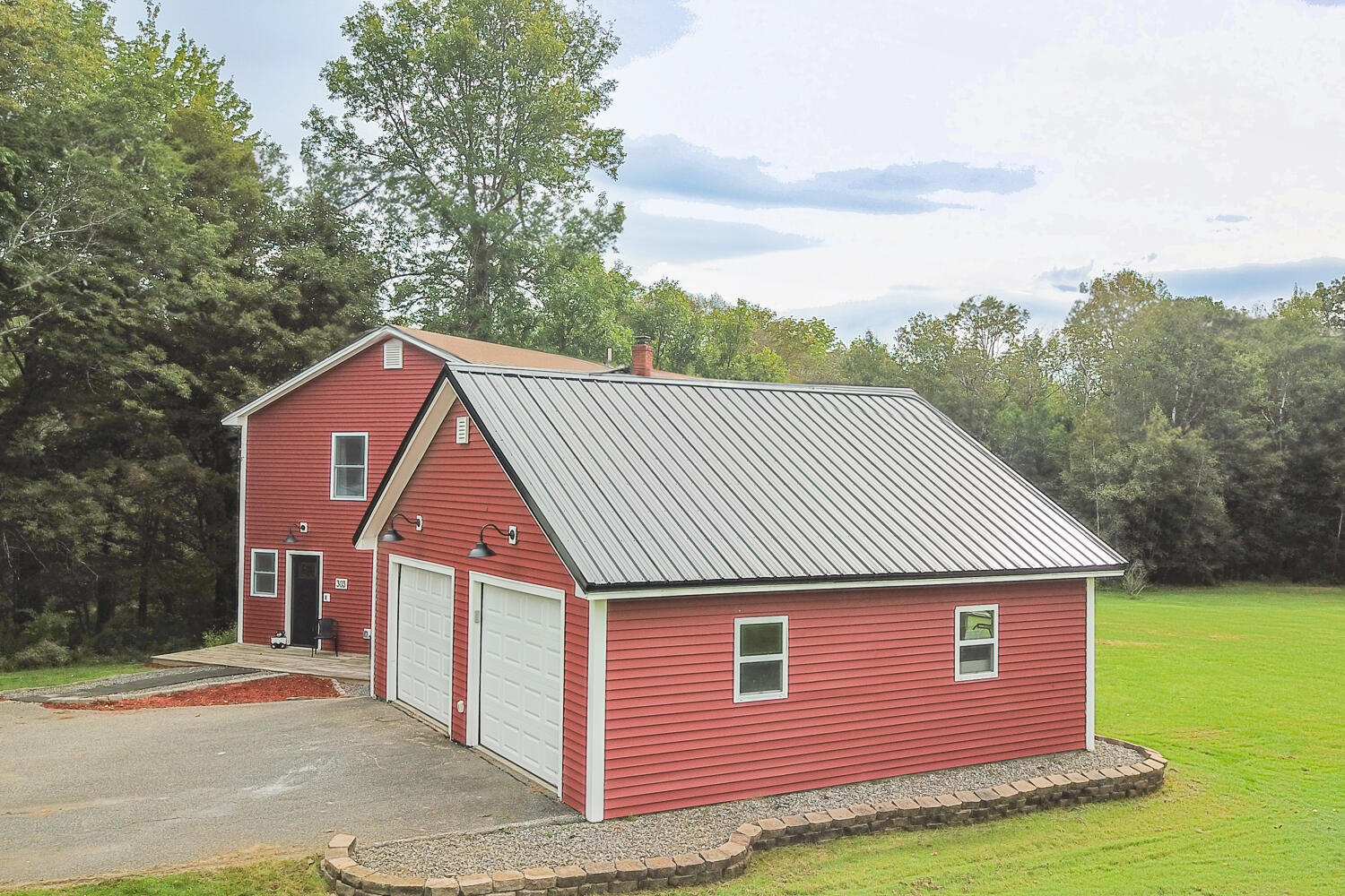 303 Ridge Road Fairfield, ME 04937 - Photo 4 of 37 303 Ridge Rd 04-(ZF-10662-10949-1-004)