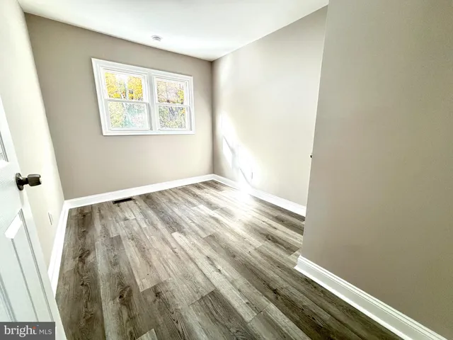 $339,900 | 10 Holden Drive, New Castle, DE 19720