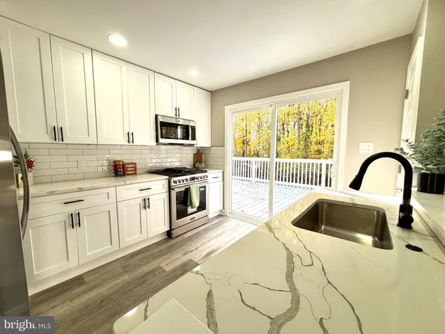 $339,900 | 10 Holden Drive, New Castle, DE 19720