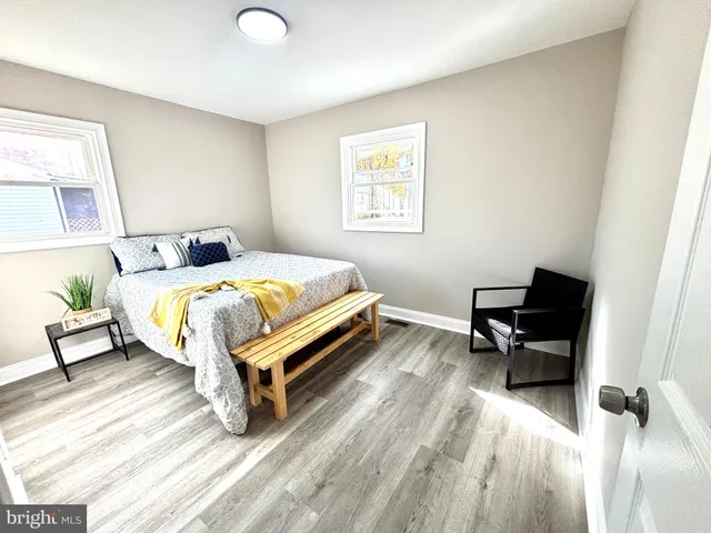 $339,900 | 10 Holden Drive, New Castle, DE 19720