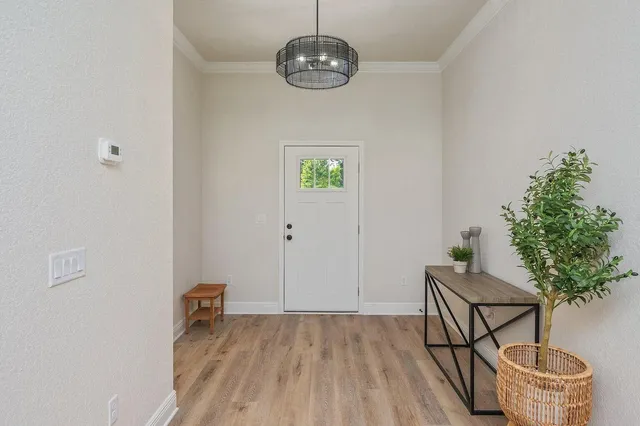 $299,999 | 693 Bowers Avenue East, Crestview, FL 32539