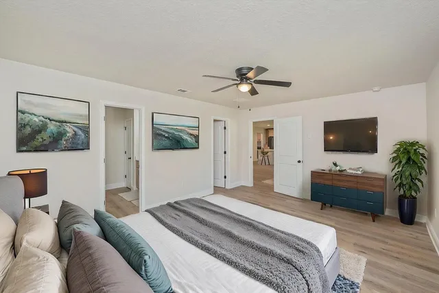 $299,999 | 693 Bowers Avenue East, Crestview, FL 32539