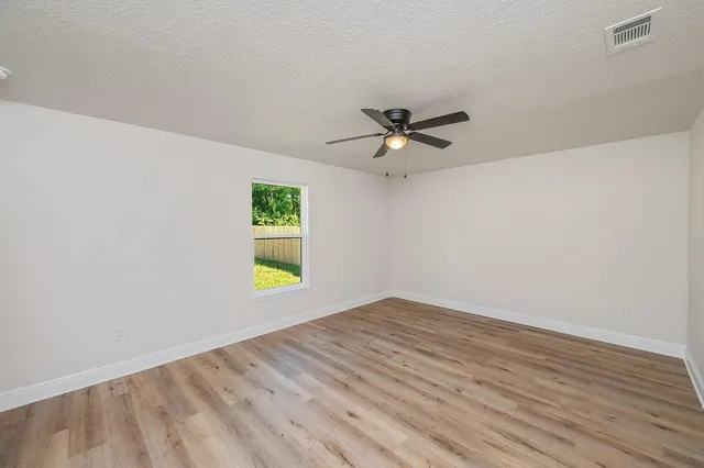 $299,999 | 693 Bowers Avenue East, Crestview, FL 32539