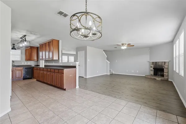 $350,000 | 701 South Heights Drive, Crowley, TX 76036