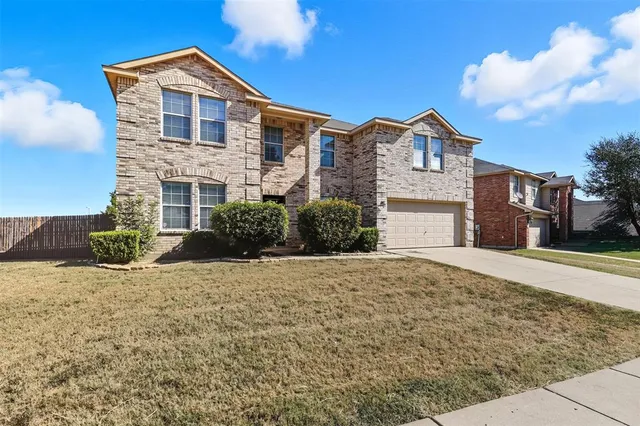 $365,000 | 701 South Heights Drive, Crowley, TX 76036