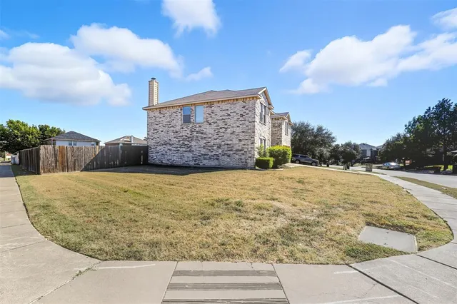 $365,000 | 701 South Heights Drive, Crowley, TX 76036